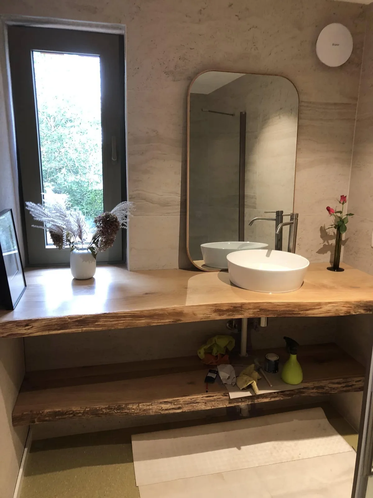 Meuble de salle de bain en bois massif